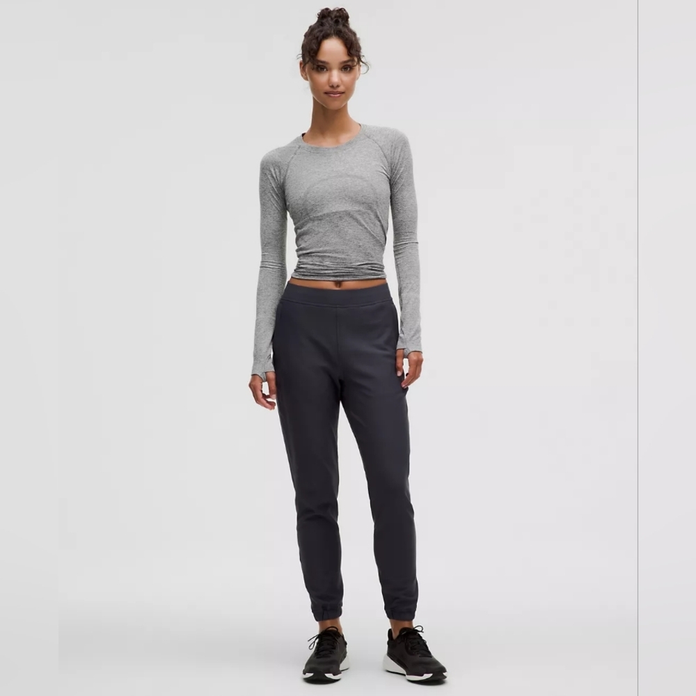 NWT Black Night Lululemon Adapted State High-Rise Fleece Jogger Size 4